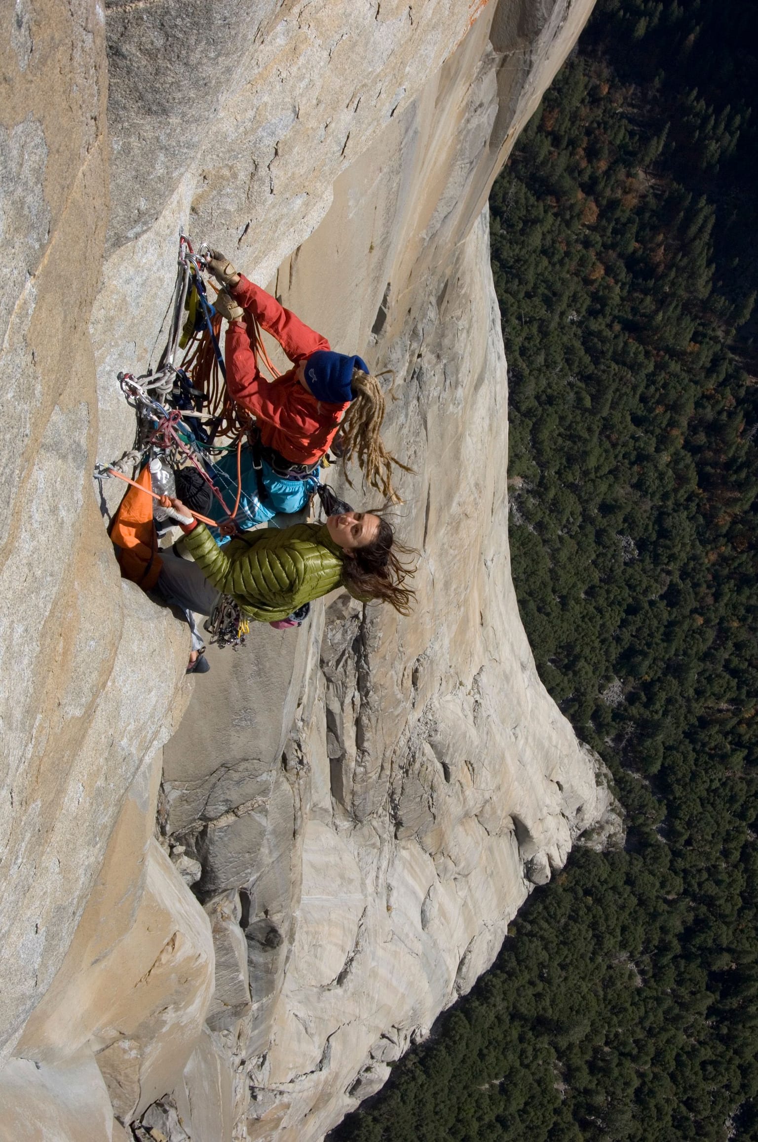 Salathe Wall free, 2005. 3 of 3.
I wasn’t sure then and I’m not sure now whether the right way is to yield when things don’t flow, or to fight like a honey badger. El Cap seems to make you want to give it all you have and more.
I don’t know how you know when to hold em and know when to fold em, but I’m sure that’s the secret to life.
📷 Jimmy Chin