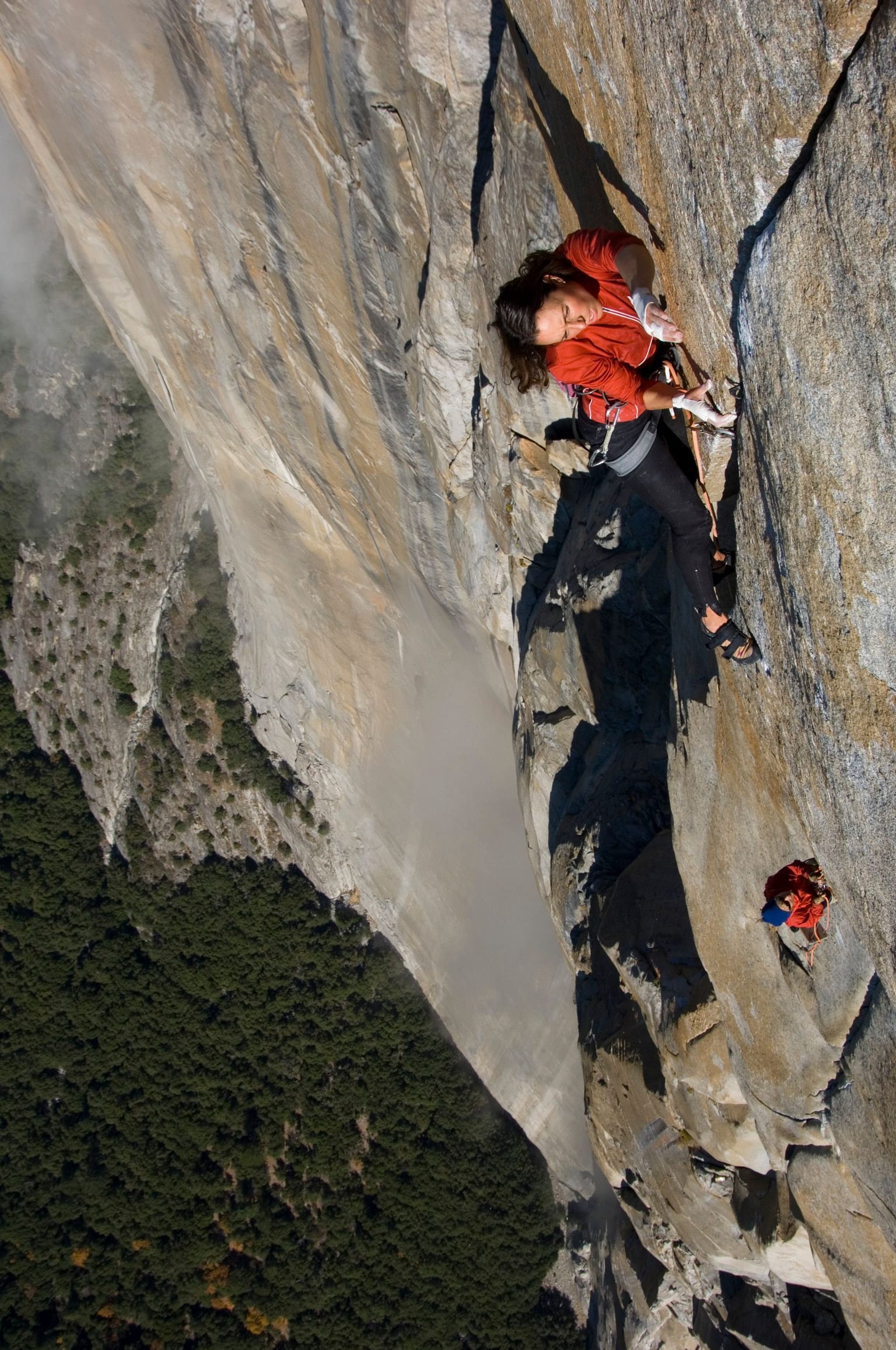 Salathe Wall free, 2005. 2 of 3.
The most tenuous climbing was still ahead. I emerged almost dreamlike, laybacked the thin rounded crimps, and reached the final ledge, free at last. ✨
📷 Jimmy Chin