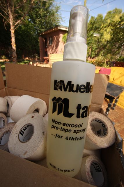 Mueller Stickum Spray 4 oz aerosol (sold by case)