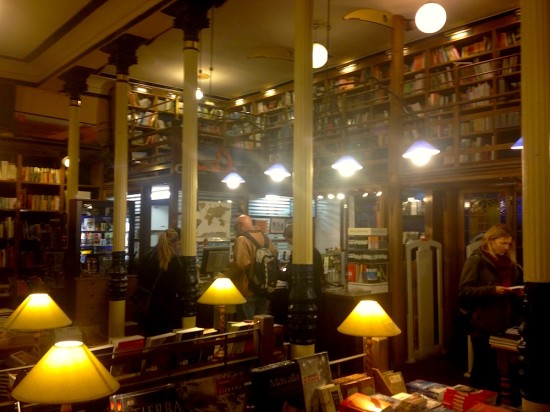 desnivel bookstore